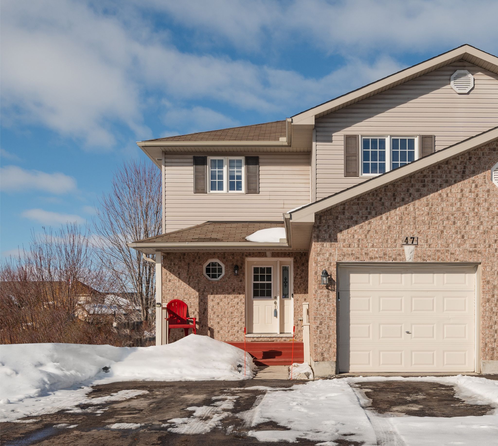 47 Ashbury St. Arnprior PHOTOS Ottawa Laura